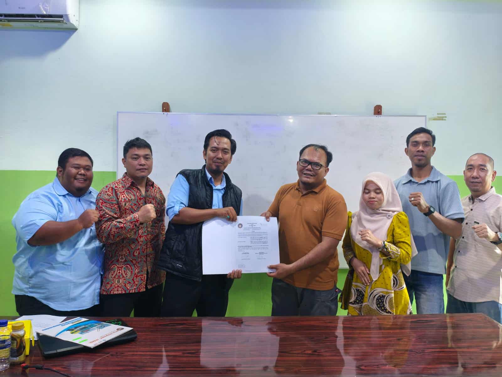 Dosen Politeknik Jambi Menjadi Narasumber Best Practice Sharing Pencapaian IKU di Institut Teknologi dan Bisnis Pelita Raya Jambi
